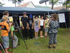 Die Workshops bieten Einblicke in die Arbeitsbereiche einer Spielfilmproduktion. Die Workshops bieten Einblicke in die Arbeitsbereiche einer Spielfilmproduktion.